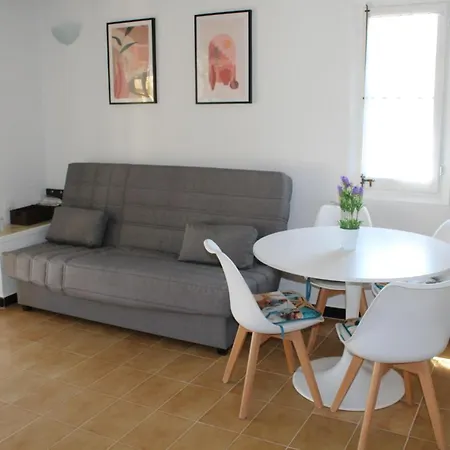 Appartement Apartamento Con Piscina En Ciudadela, Cala En Blanes