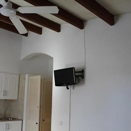 Apartamento Con Piscina En Ciudadela, Cala En Blanes *