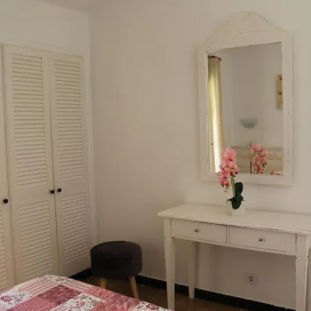 Apartamento Con Piscina En Ciudadela, Cala En Blanes Apartmán