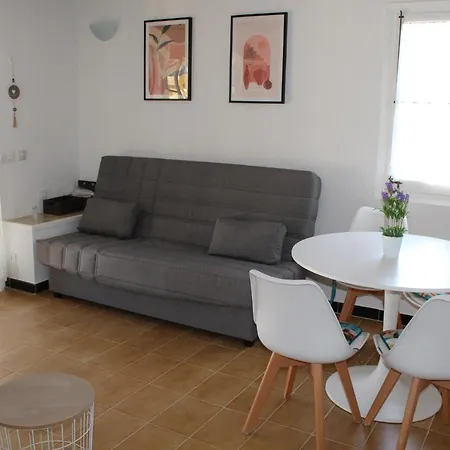 Apartamento Con Piscina En Ciudadela, Cala En Blanes